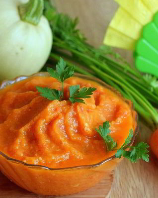 Кабачковая икра с морковью и луком