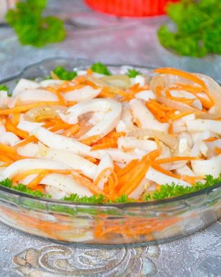 Кальмары по-корейски с морковью маринованные