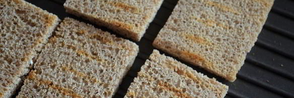 канапе с сельдью и свежим огурцом