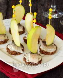 Канапе с сельдью