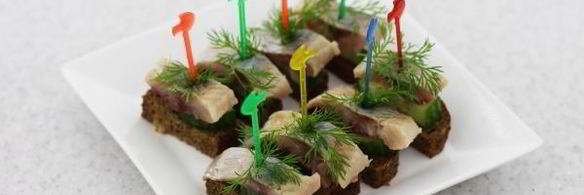 канапе с селедкой