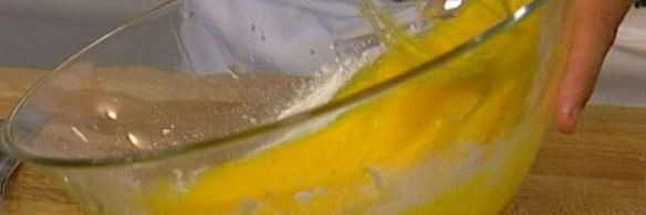 бисквитный омлет с мускатным орехом