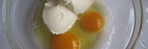 брокколи в сырном омлете с чесноком