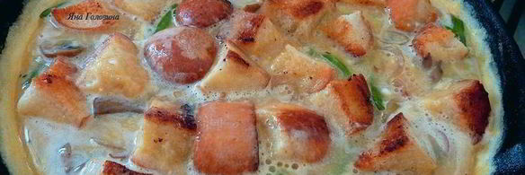 фриттата с грибами, чеддером и тостами