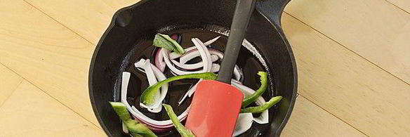 фриттата с сосисками и овощами