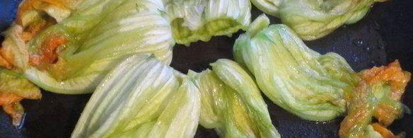 фриттата с цветками цукини