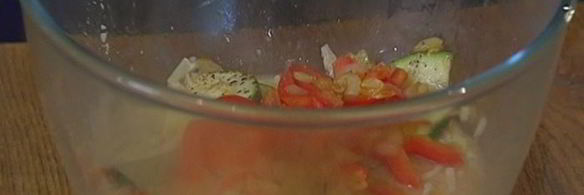 фриттата с тунцом, кабачком и сладким перцем