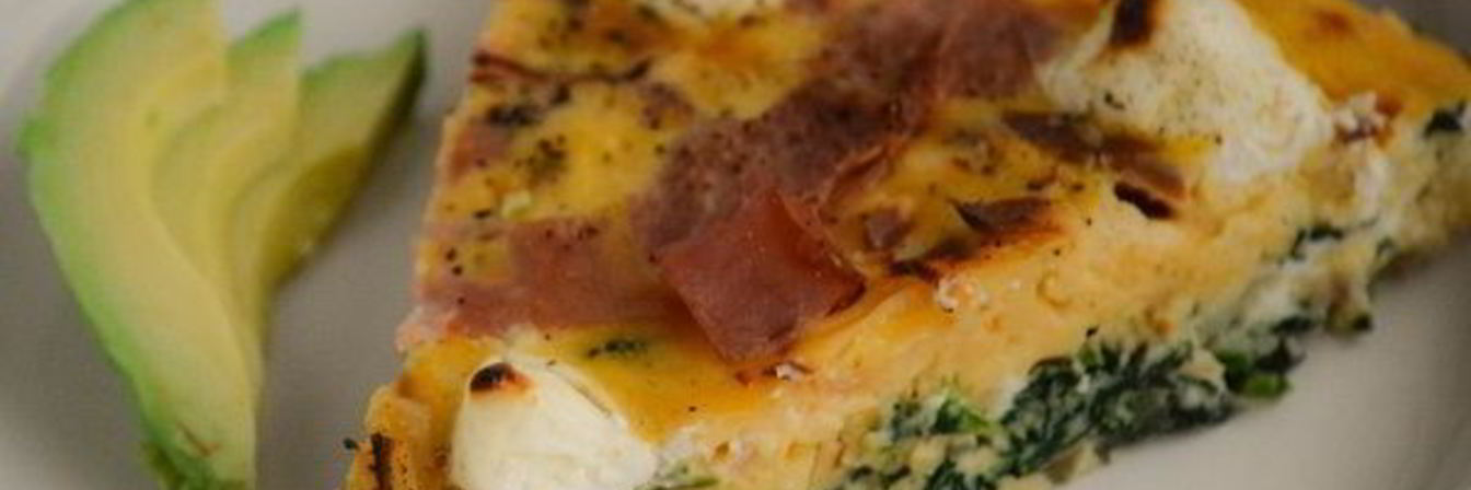 Фриттата с ветчиной, шпинатом и сыром