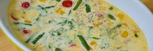 фриттата со стручковой фасолью помидорами черри и грибами