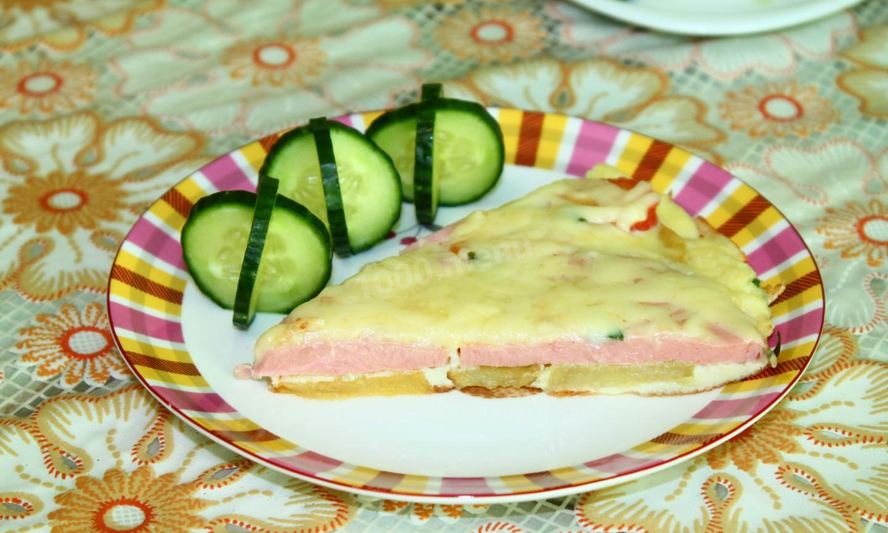 Рецепт картофельного омлета с вареной колбасой