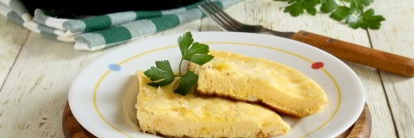 Омлет на сметане на сковороде