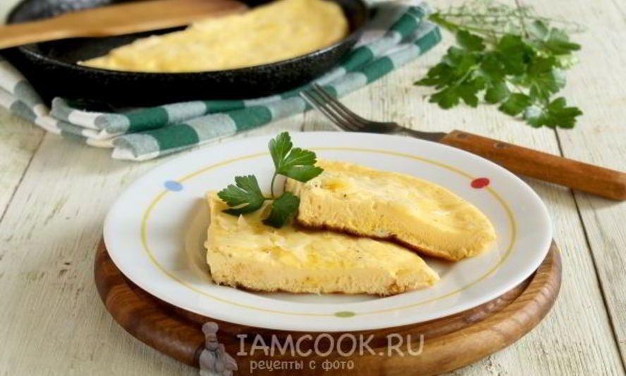 Рецепт омлета на сметане на сковороде