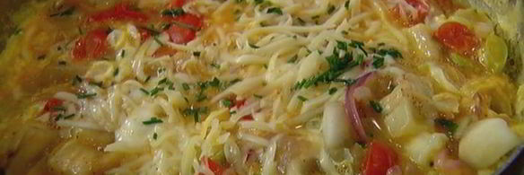 омлет с баклажанами, помидорами и луком