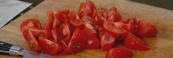 омлет с баклажанами, помидорами и луком