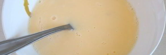 омлет с картошкой на сковороде