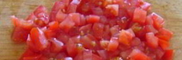 омлет с луком и помидорами