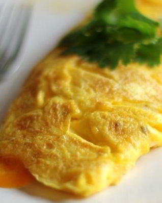 Омлет с молоком и сыром