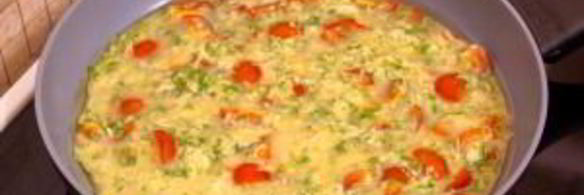 омлет с помидорами и картофелем