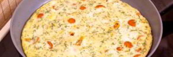 омлет с помидорами и картофелем