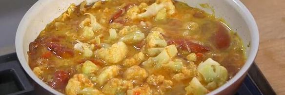 омлет с помидорами и цветной капустой