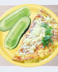 Омлет с сыром в микроволновке