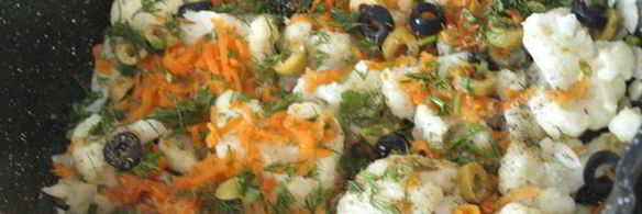 омлет с цветной капустой по-средиземноморски