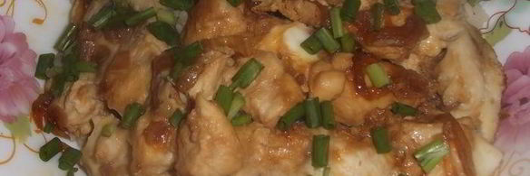 оякодон — японский омлет с рисом и курицей