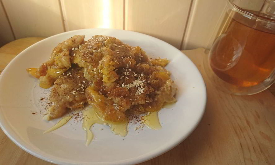 Рецепт сладкого омлета с яблоком