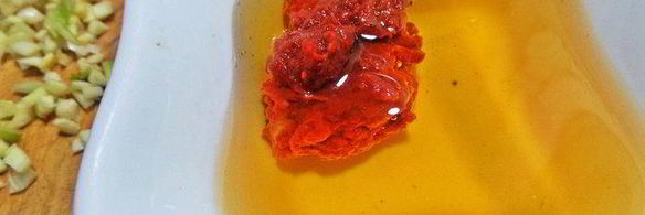 фасолевый паштет на томатных крекерах