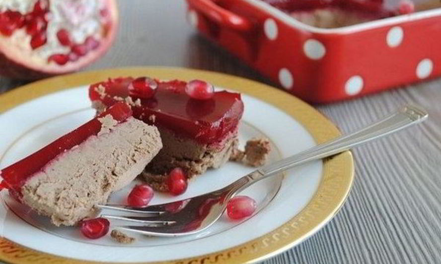 Рецепт куриного паштета под гранатовым желе