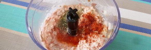 паштет из фасоли с кинзой и паприкой