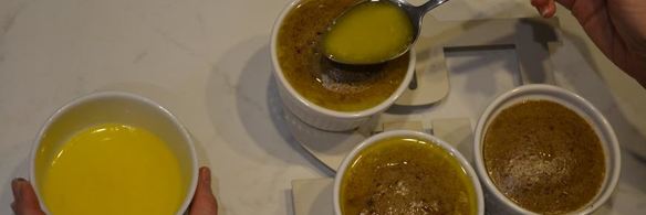 паштет из фермерской куриной печени с мармеладом из красного крыжовника и смородины