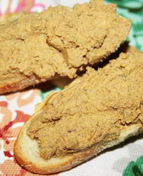 Паштет из говяжьей печени с овощами