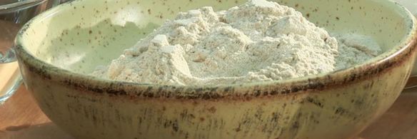 паштет из индюшачьей печенки с вареньем из кислых томатов