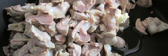 паштет из куриных желудков с морковью и луком