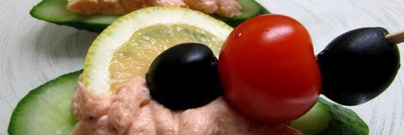 паштет из семги с красной икрой и белым вином