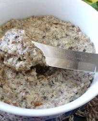 Паштет из шампиньонов и моцареллы