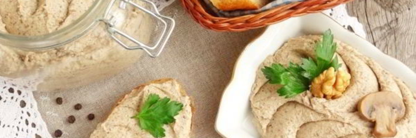 Паштет из шампиньонов с грецкими орехами