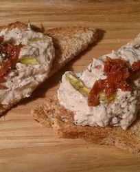 Паштет из тунца и творожного сыра