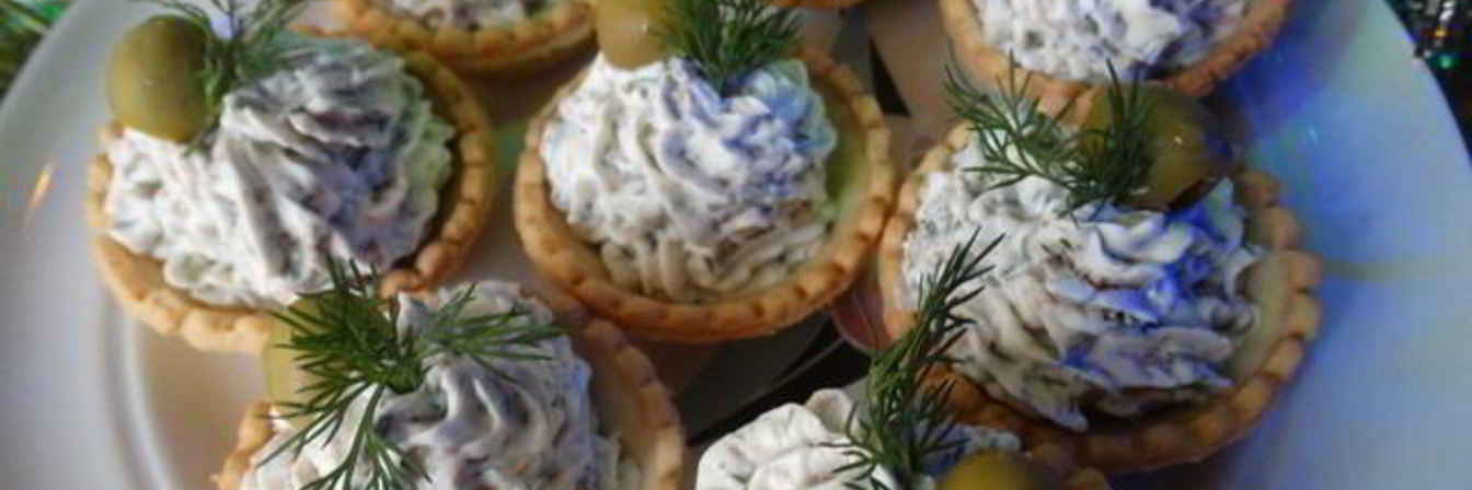 Паштет из творожного сыра и печени трески