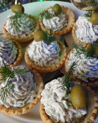 Паштет из творожного сыра и печени трески