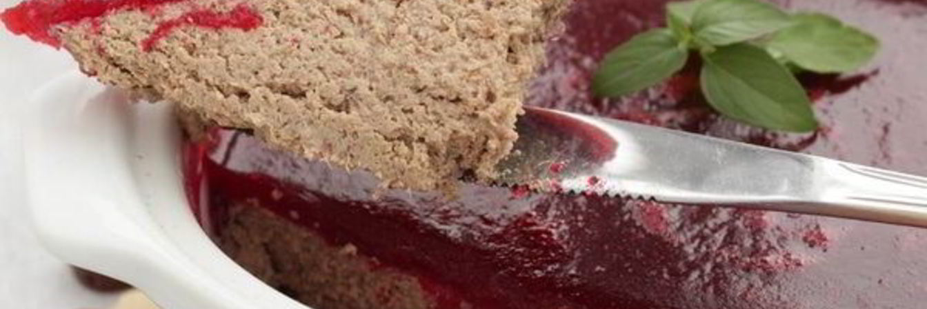 Паштет из утиной печени с клюквенным желе