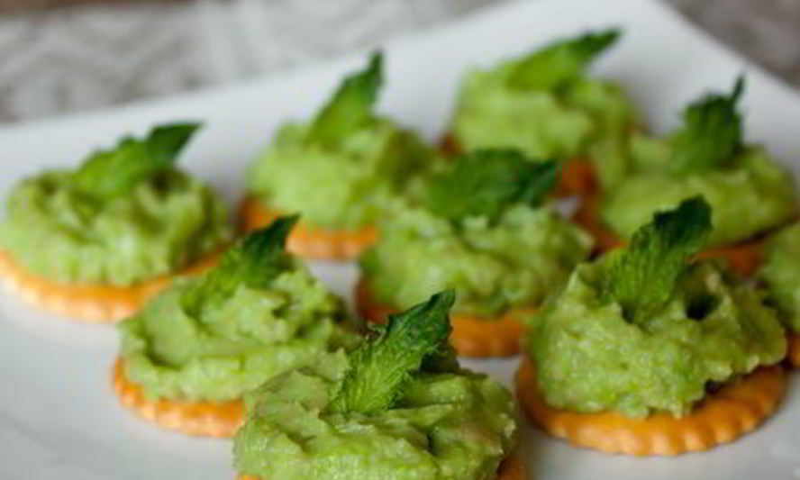 Рецепт паштета из зеленого горошка и авокадо с мятой