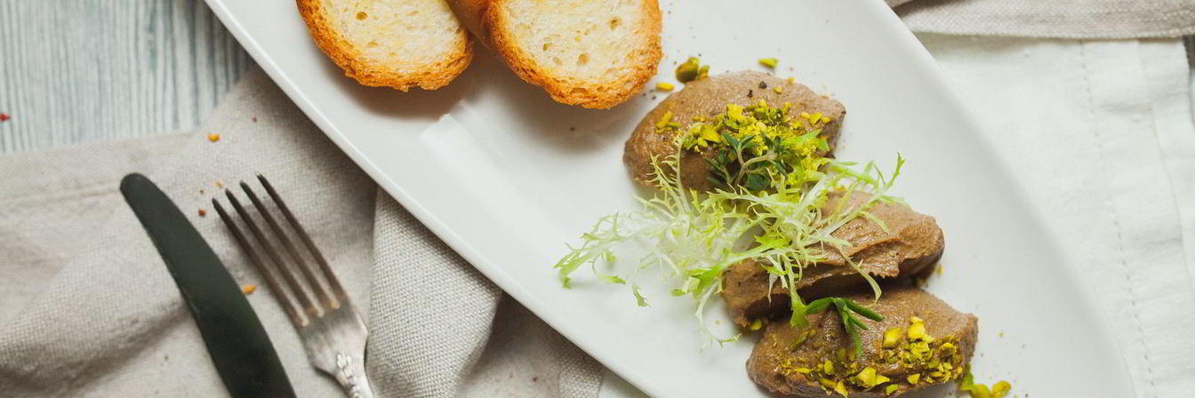Паштет куриный на гренках
