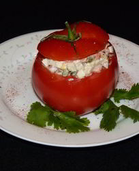 Помидоры фаршированные салатом