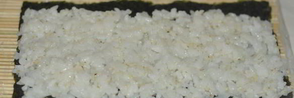 горячие роллы в панировочных хлопьях