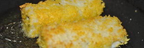 горячие роллы в панировочных хлопьях