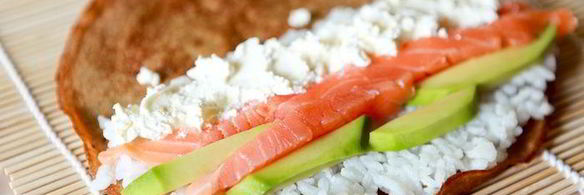 горячий ролл — росу драгон маки с цитрусовым соусом спайс