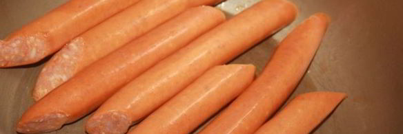 гриль-роллы с острыми колбасками джинга-джинга