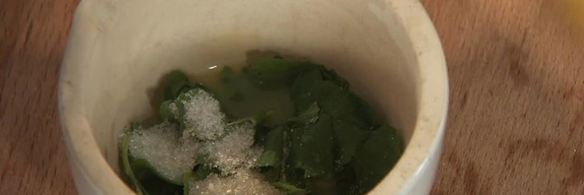 креветочные роллы с инжиром и острым апельсиновым соусом